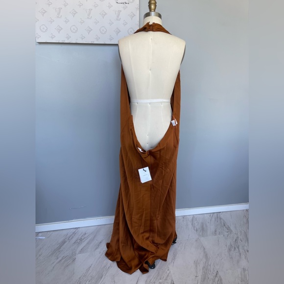 Fame and Partners neck wrap dress - Picture 3 of 4